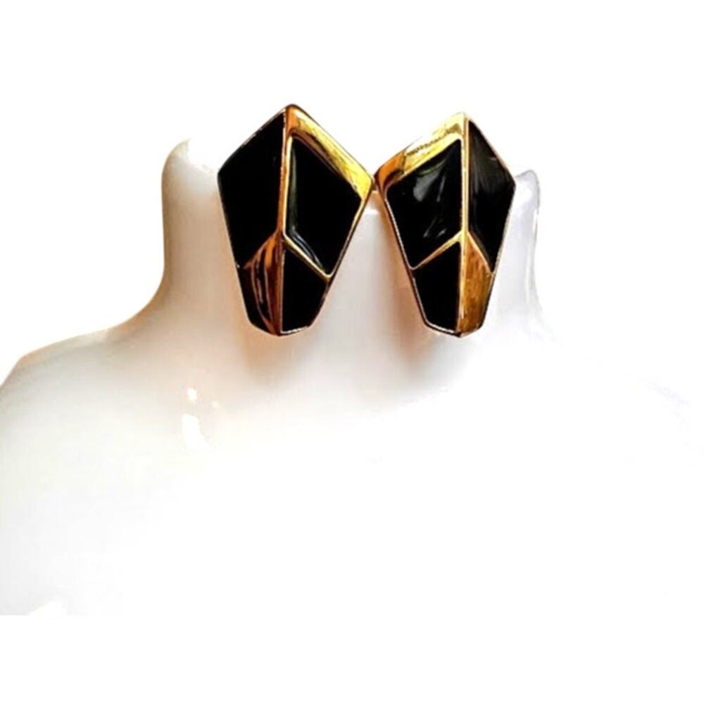 Vintage Trifari Gold-Tone Earrings Clip-ons